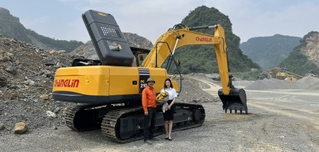 ĐẠI LÝ XE CUỐC 09 KOMATSU LIÊN DOANH - MÁY THI CÔNG TOÀN PHÁT 